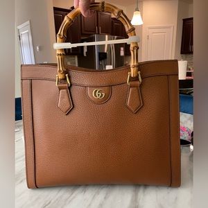 Gucci Diana Medium Tote Bag: great condition-authentic-comes with all packaging